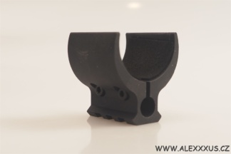 Objímka kartuše s weaver lištou