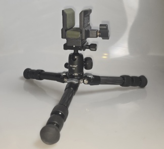 Karbonový tripod kulová hlava + Manbily U7